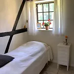 Bed & Breakfast Dyrlev 2*