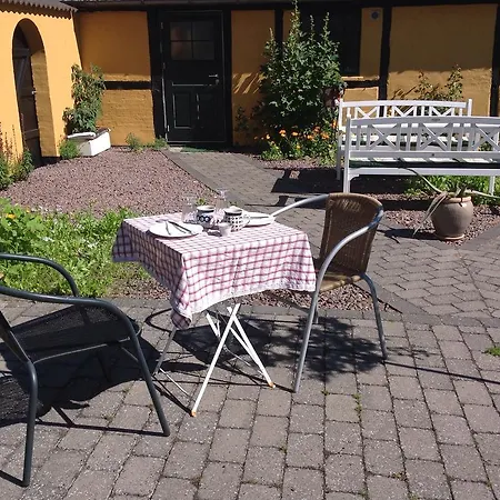 Bed & Breakfast Dyrlev Praesto