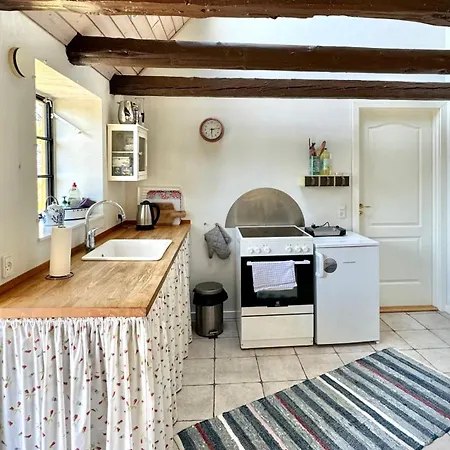 Dyrlev Bed & Breakfast