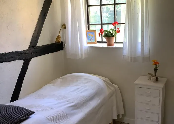 Panzió Dyrlev 2*